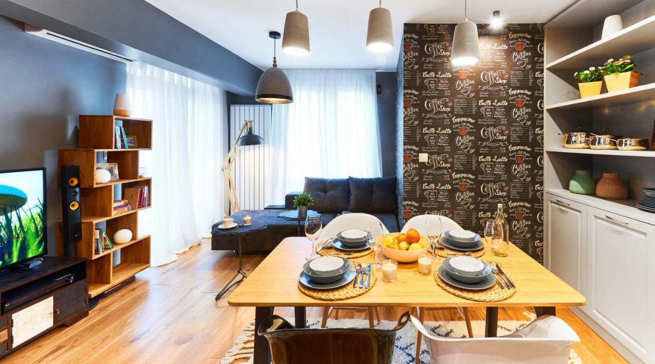 Stylish And High-End Designer Apartments In City Center Sofia Exteriör bild